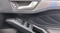 Ford Focus 1.0 EcoBoost 125 Titanium 5dr Petrol Hatchback